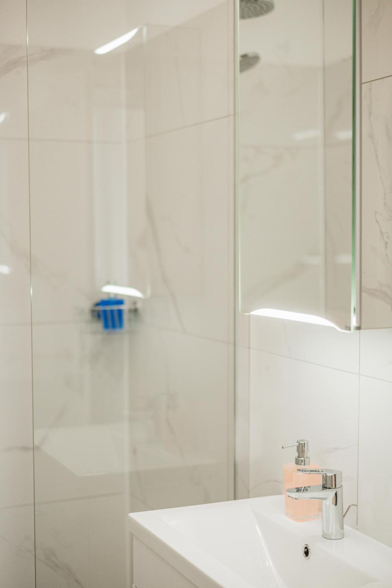 Chic Central City Rooms By Home2 Wien Ngoại thất bức ảnh