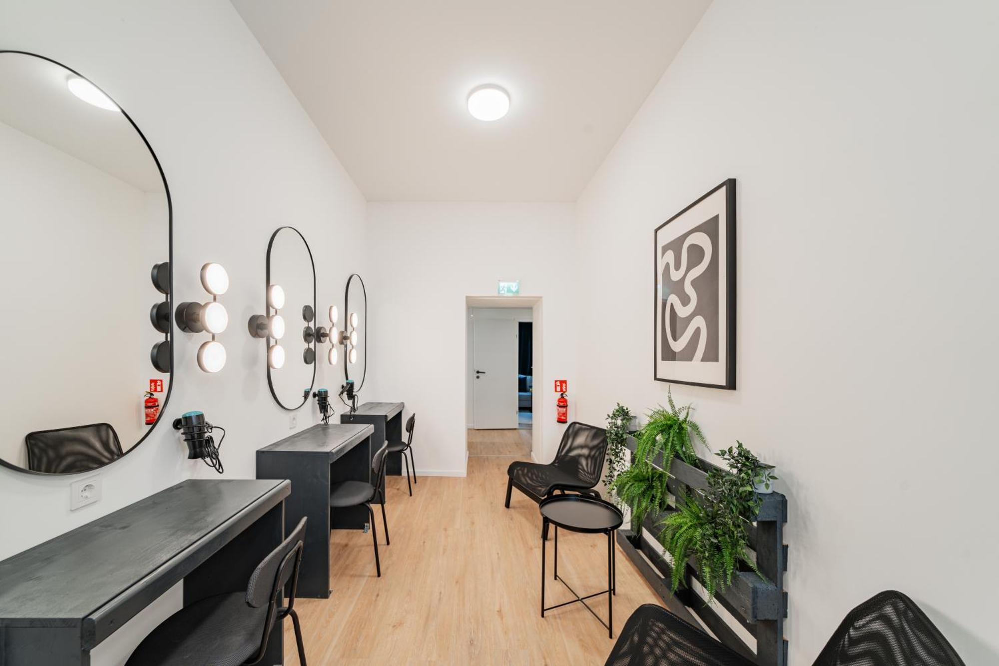 Chic Central City Rooms By Home2 Wien Ngoại thất bức ảnh